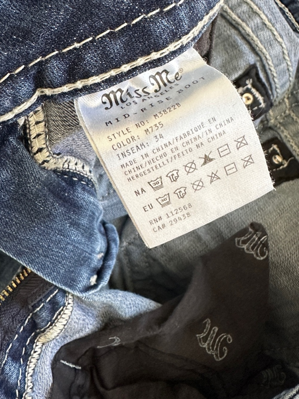 Miss Me Embroidered Pocket Jeans - Picture 4 of 4
